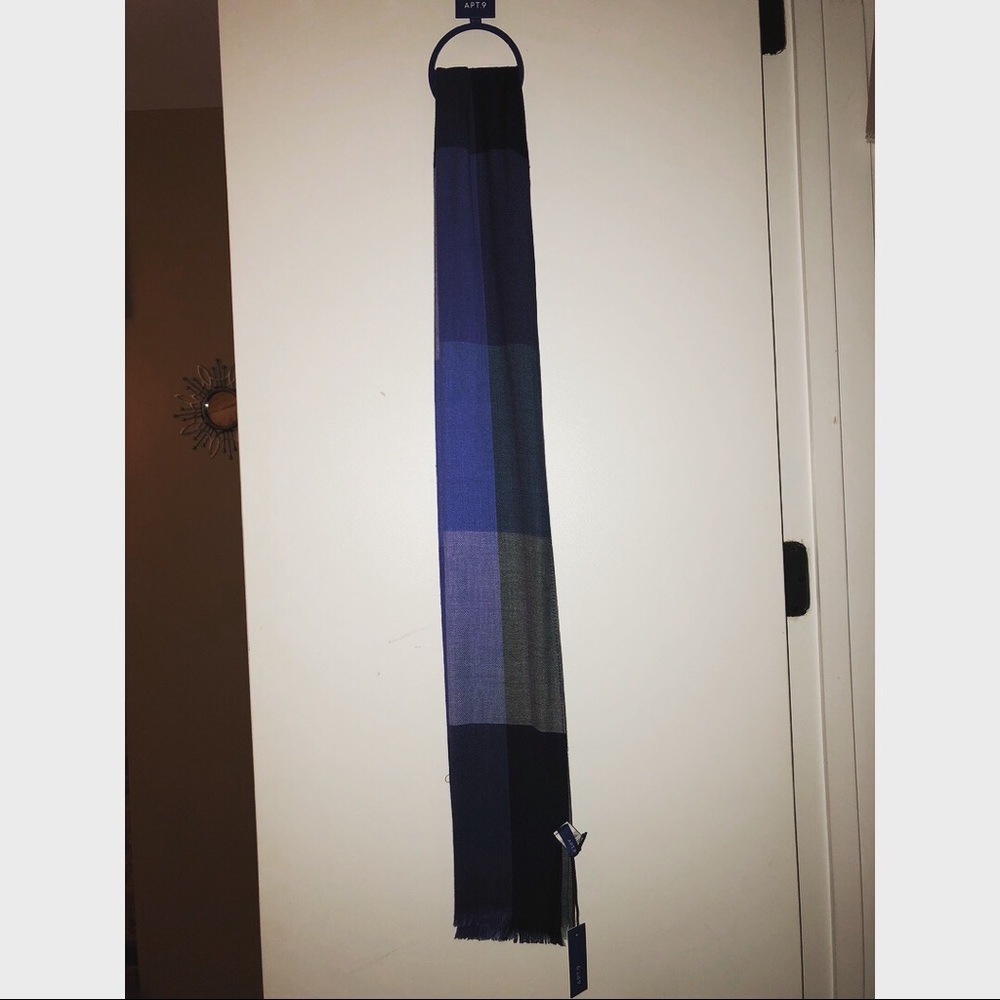 Brand New Scarf!